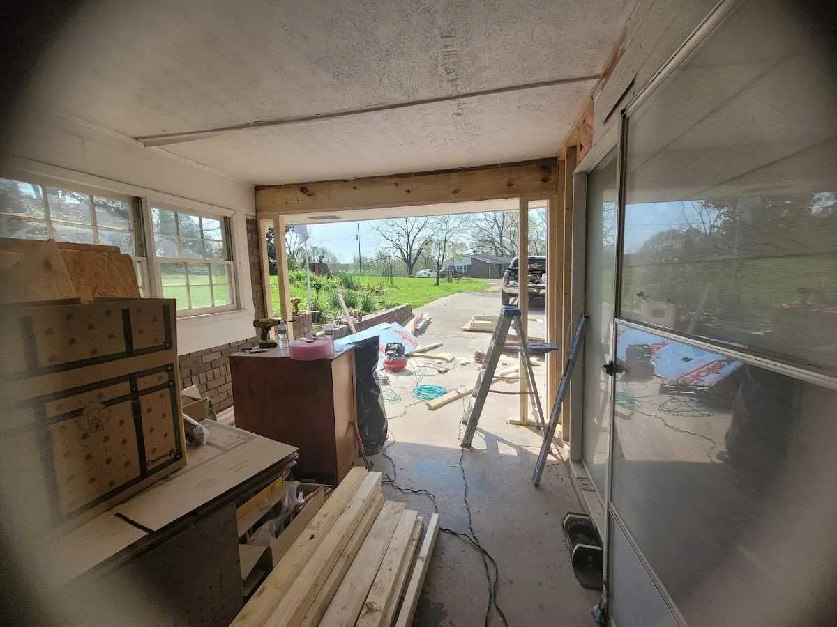 Air movers and dehumidifier for Drying & Dehumidification in Suwanee